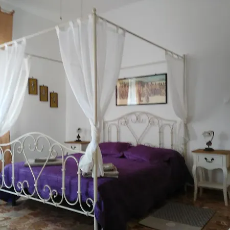 Bed & Breakfast New Camelot
